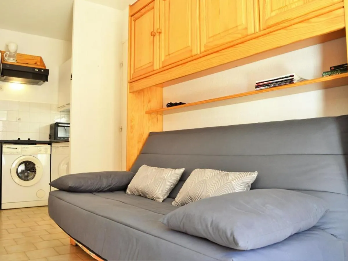 Appartement Climatise Avec Balcon Et Parking Privatif, A 100M De La Plage - Le Lavandou - Fr-1-251-352 Apartment
